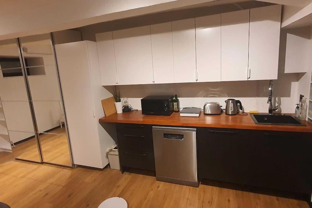 Dana-Entire Apartment Very Quiet And Central 2 Talin Exterior foto